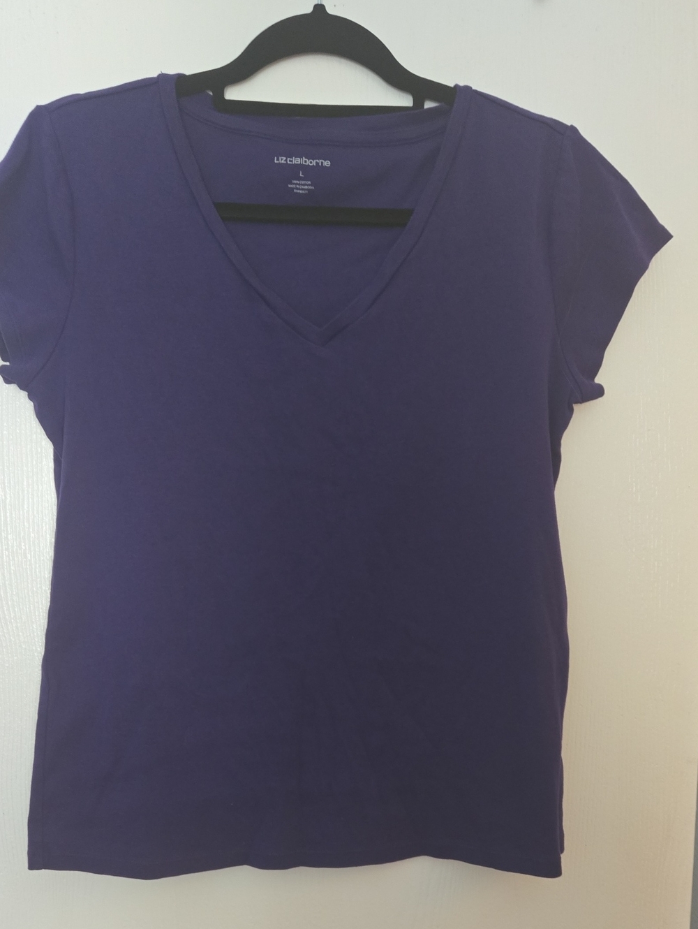 Liz Claiborne Purple V-Neck Short Sleeve Tee